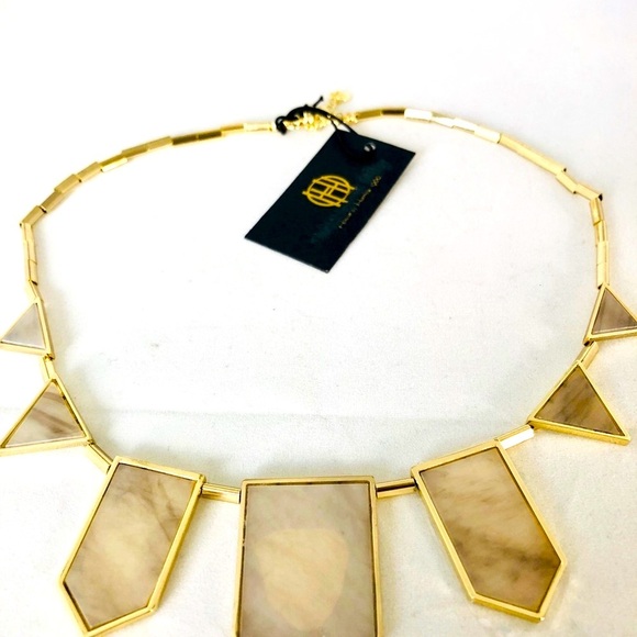 NWT House of Harlow bib necklace gold and cream - Picture 3 of 6